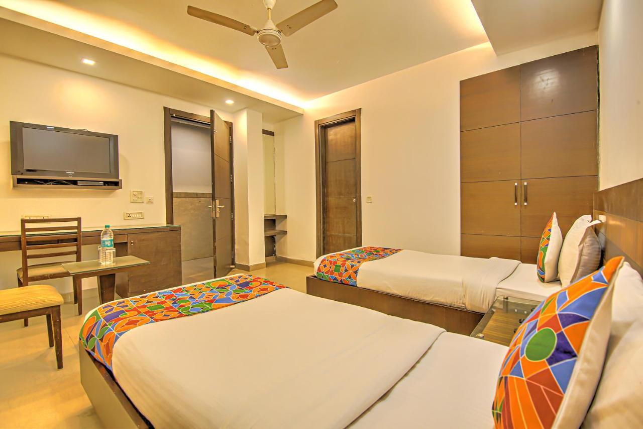 Fabexpress Le Grand Hotel New Delhi Exterior foto
