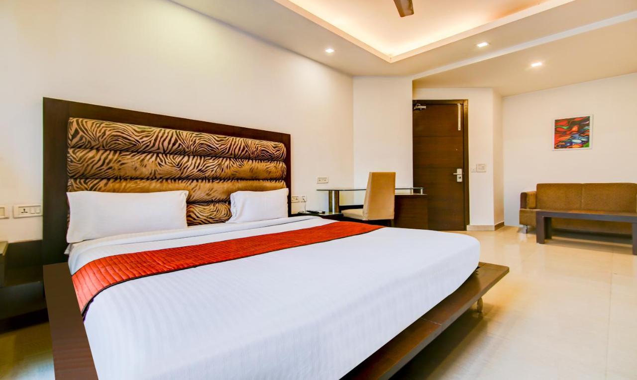 Fabexpress Le Grand Hotel New Delhi Exterior foto